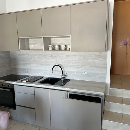 Ksenija Apartament Pag Town