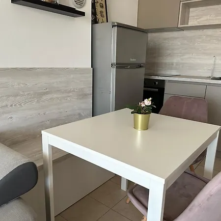 Apartment Ksenija Pag Town